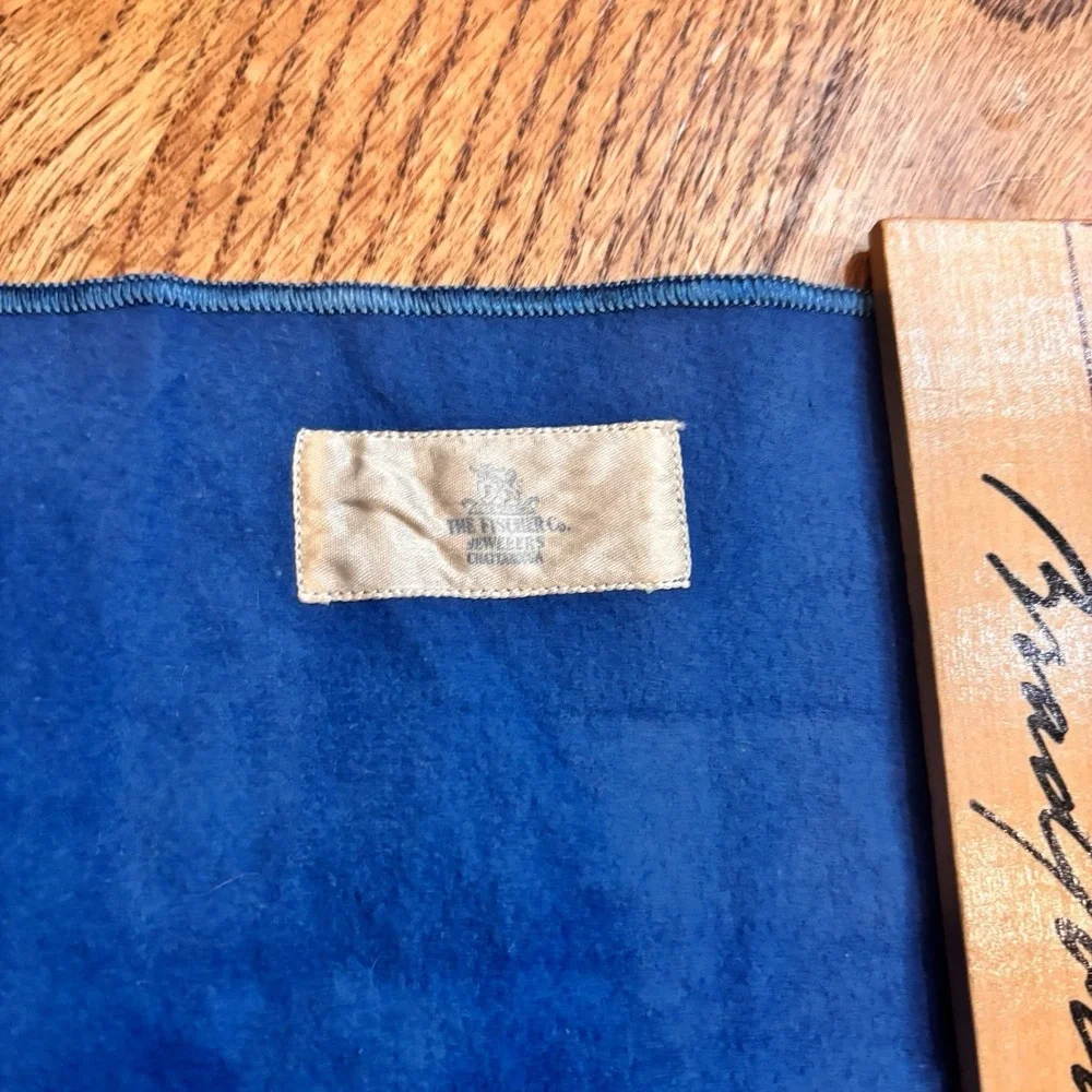 Vintage‎ Fisher Co Jewelers Tarnish Preventing Silverware Roll 12 Slot Blue